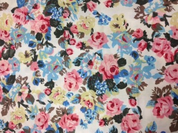 Mooie, zomerse stretch katoen, licht denim-achtig. Ideaal voor zomerbroek, -rok, -jurk of jasje